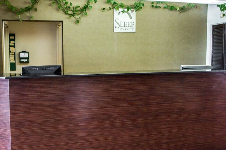 Sleep Inn & Suites Niantic North