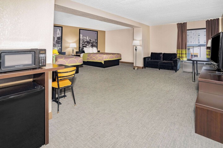 Room 14 of 35