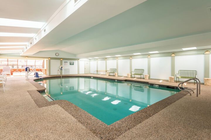 The Meadowmere Resort