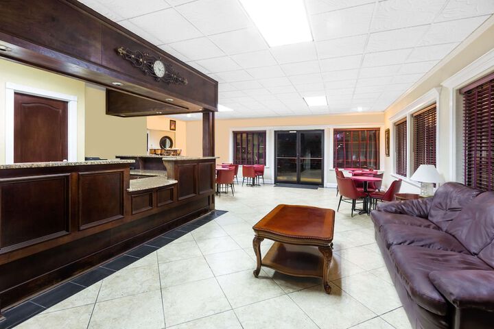 Hotel Interior 4 of 12