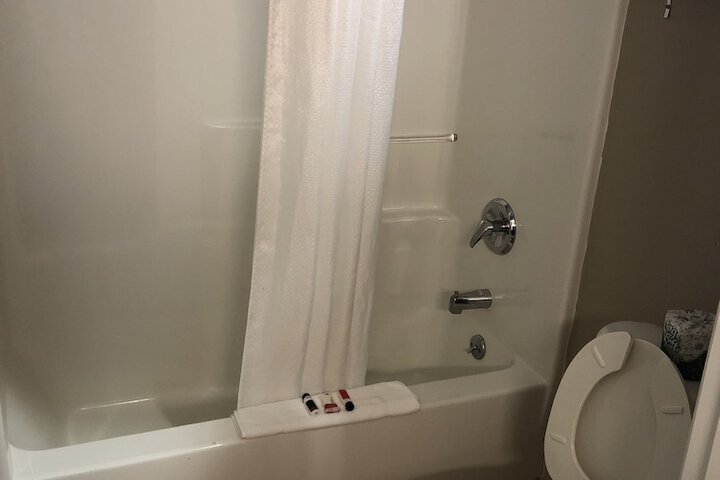 Super 8 by Wyndham Aurora / Naperville Area
