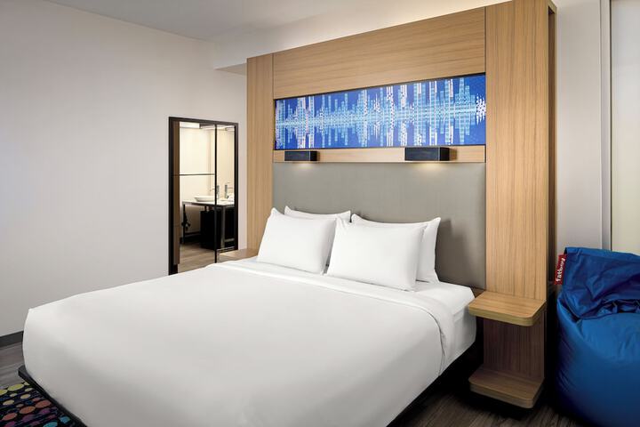 Aloft by Marriott Arundel Mills BWI Airport