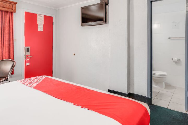 Room 15 of 49