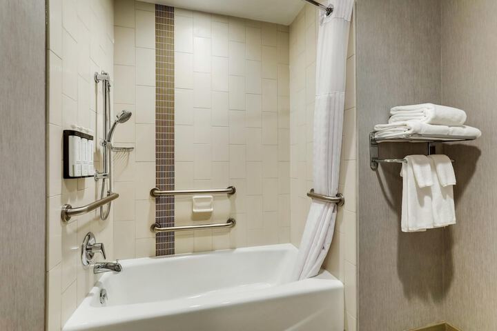 Hyatt Place St. Louis / Chesterfield
