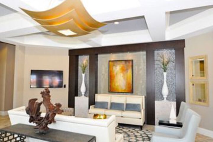 Oakview 4213 6 Br Villa by RedAwning