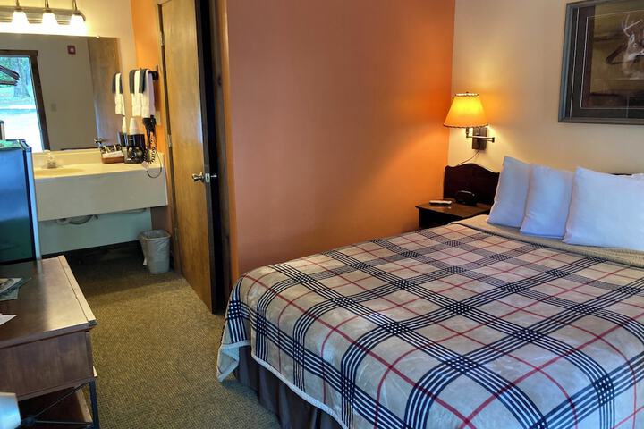 Country Mountain Inn