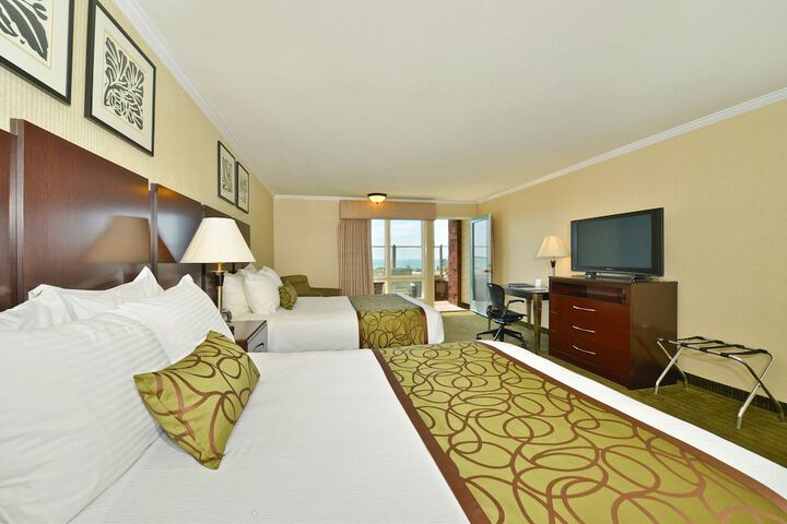 Room 25 of 29
