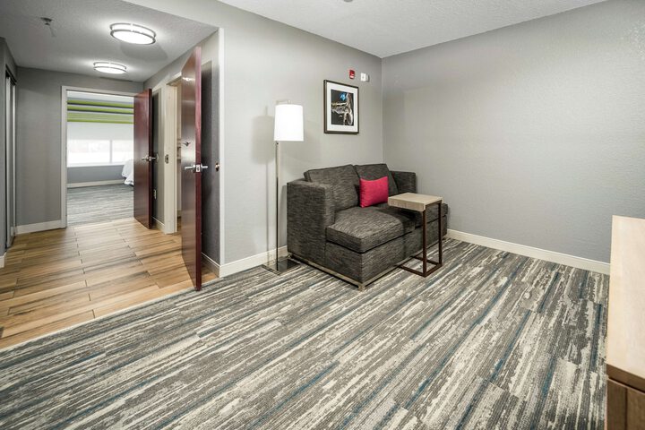 Room 8 of 50
