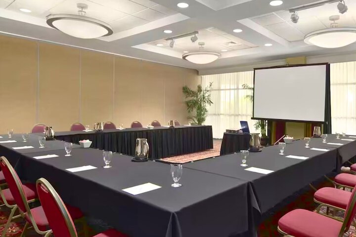 Embassy Suites by Hilton Fort Myers Estero