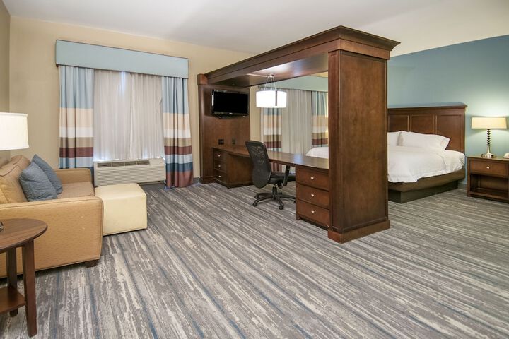 Hampton Inn & Suites Baton Rouge / Port Allen