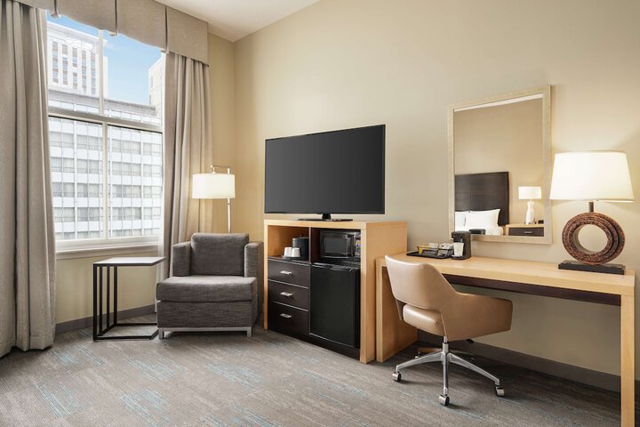 Room 44 of 108