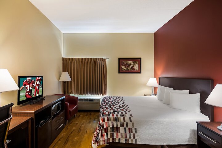 Room 12 of 25