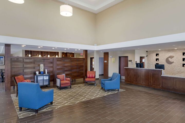 Hotel Interior 4 of 35