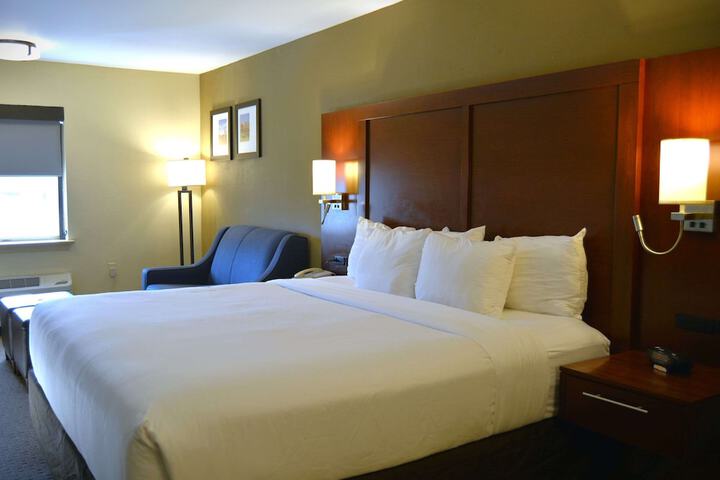 Room 15 of 42