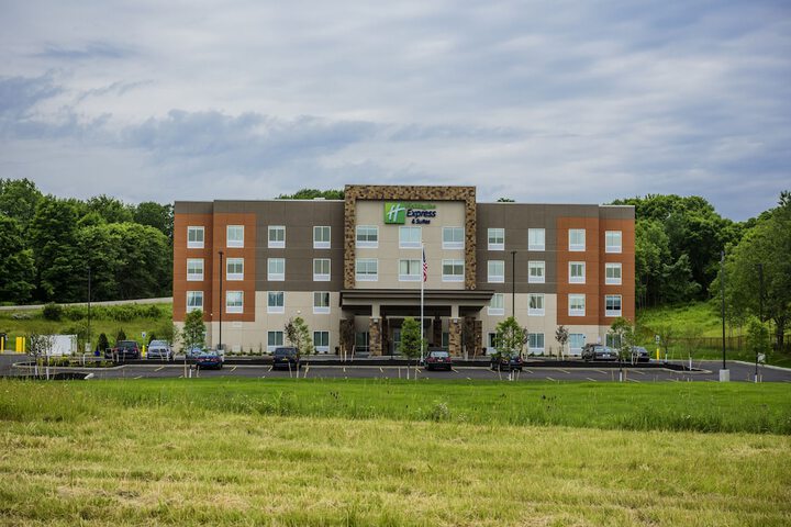 Hotel 3 of 34