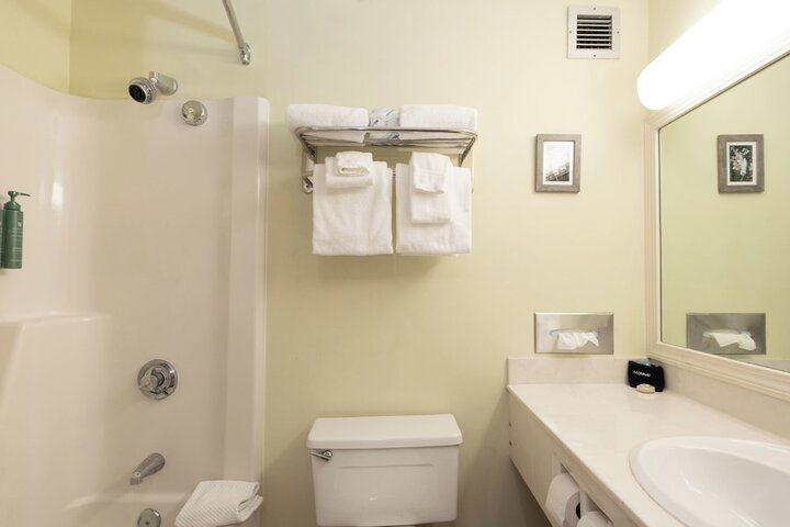 Fireside Inn & Suites West Lebanon