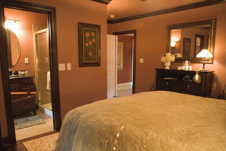 Pillow and Paddock B & B