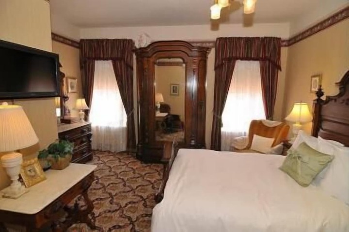 Room 56 of 138