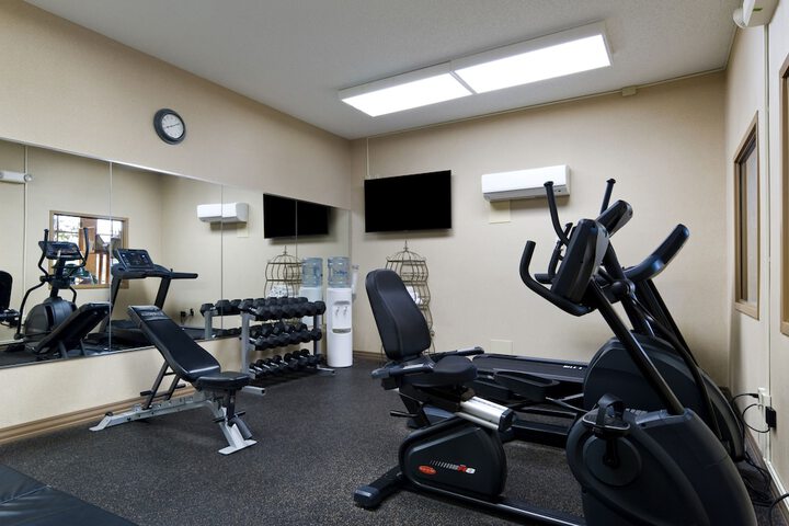 Clubhouse Hotel Suites Sioux Falls
