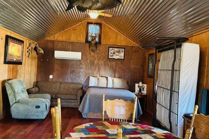 Country Cabins Hotel