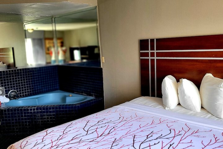 Room 15 of 26