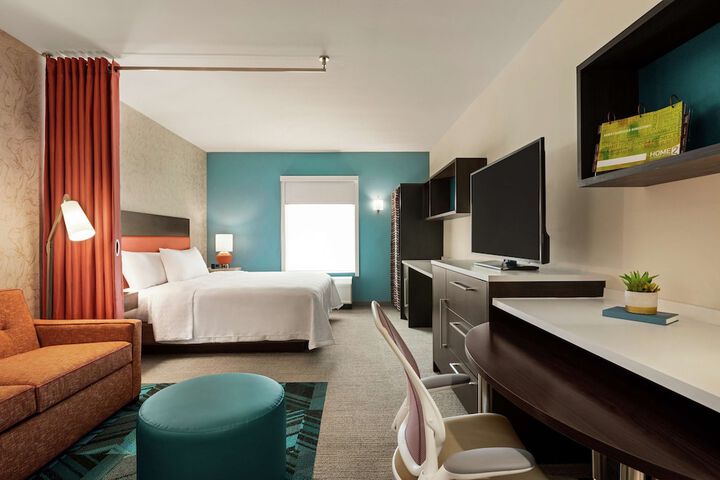 Room 10 of 34
