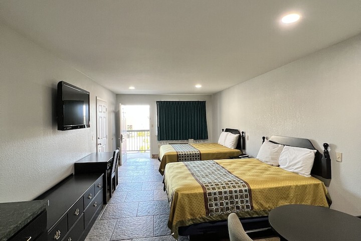 Room 31 of 39
