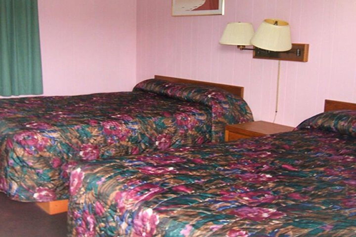 PASSPORT INN UTICA