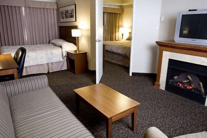Room 9 of 21