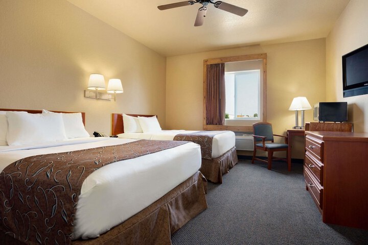 Room 15 of 24