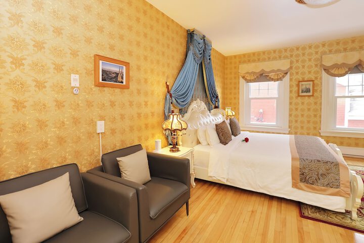 Room 137 of 252