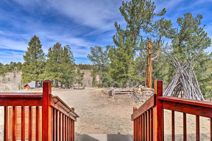 Grand Jefferson Home w / Stunning Mtn Views!
