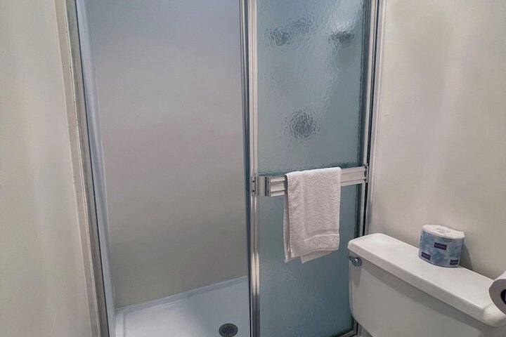 Room 68 of 104