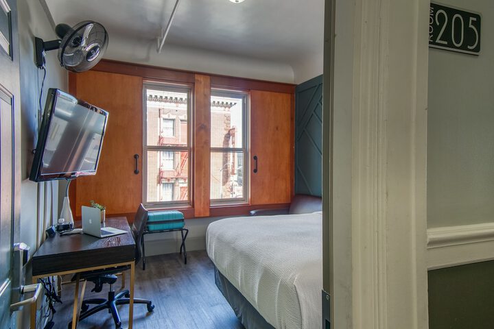 Room 59 of 115
