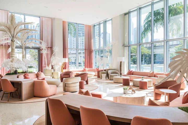 Hotel 5 of 73