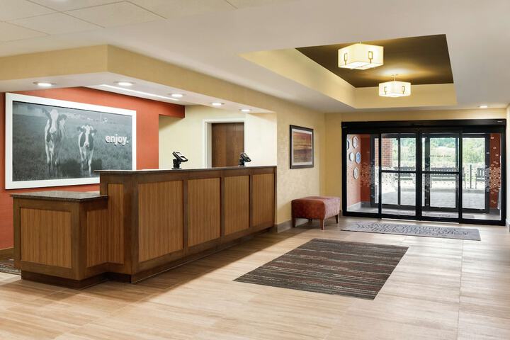 Hotel Interior 10 of 32