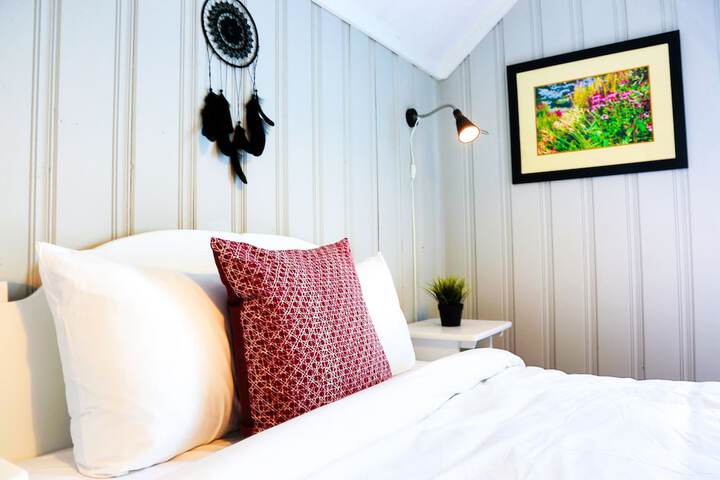 Room 16 of 57
