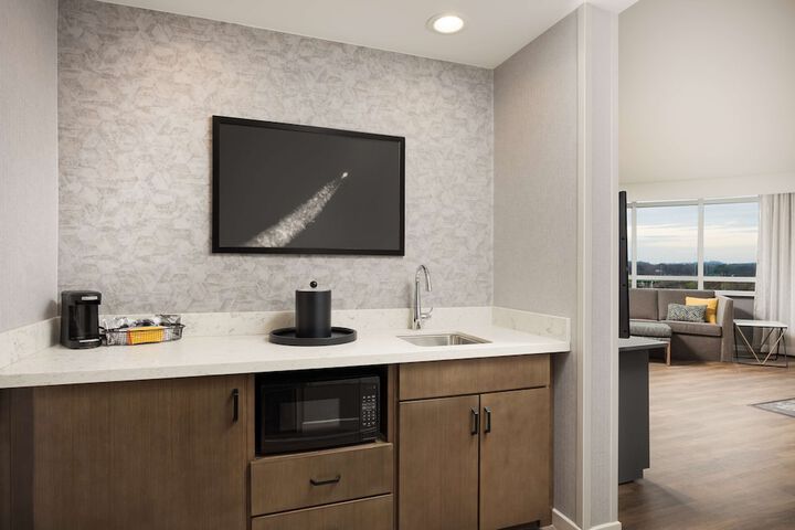 Hampton Inn & Suites Huntsville Downtown