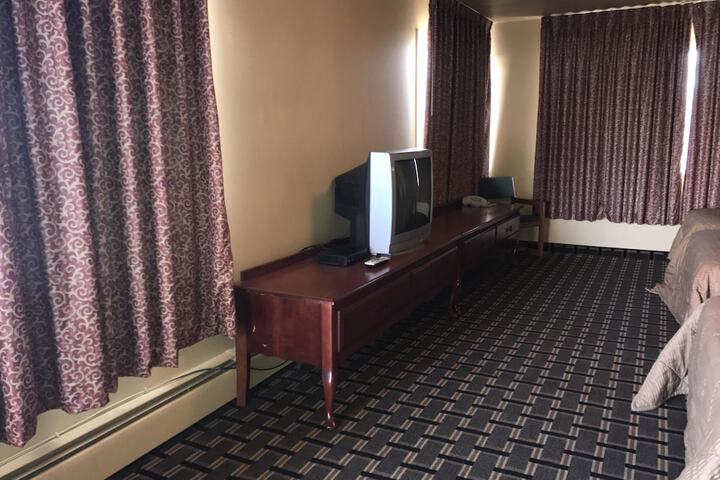 Room 25 of 25