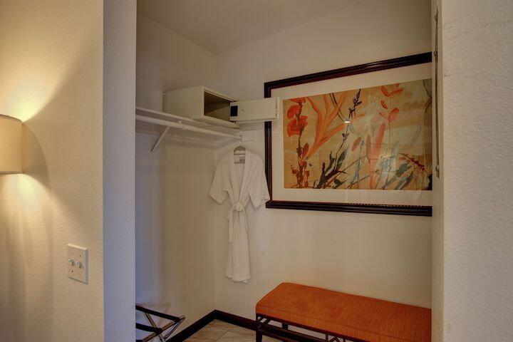 Room 46 of 70