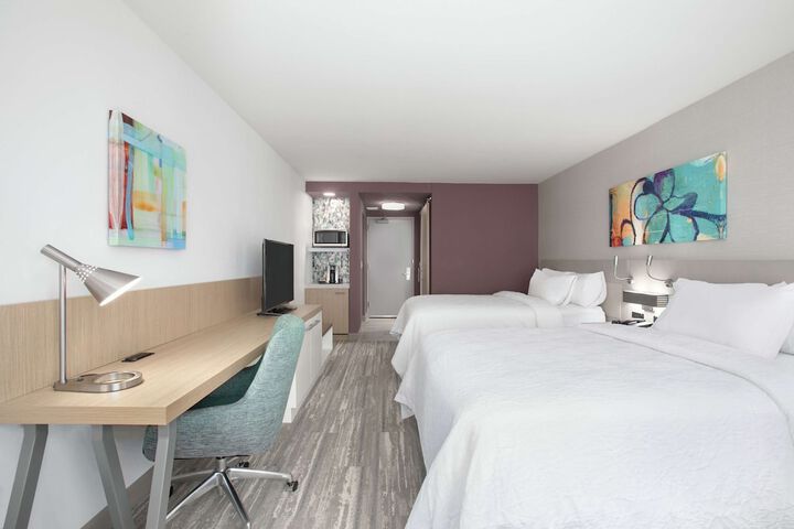 Room 27 of 39