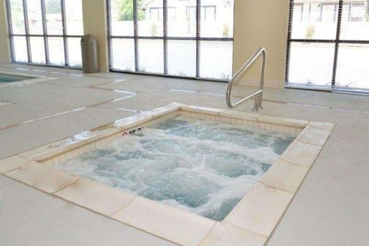 Pool 6 of 39