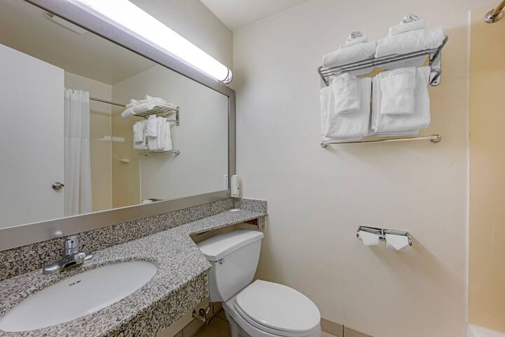 Quality Inn Enola - Harrisburg