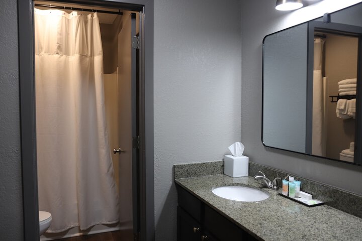 Room 13 of 61