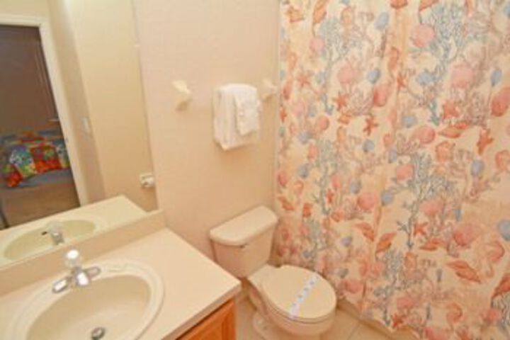 Orlando Sweet Vacation Home 4 Br Villa by RedAwning
