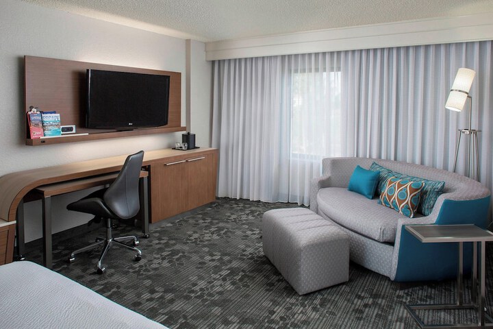 Room 36 of 72