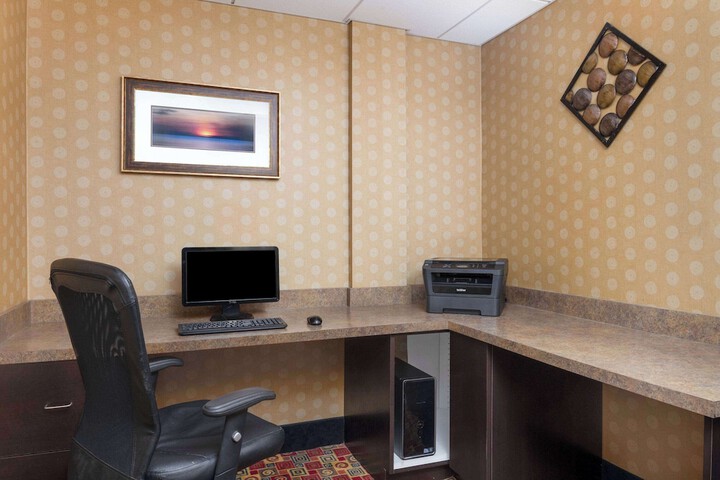 Business Center 49 of 49