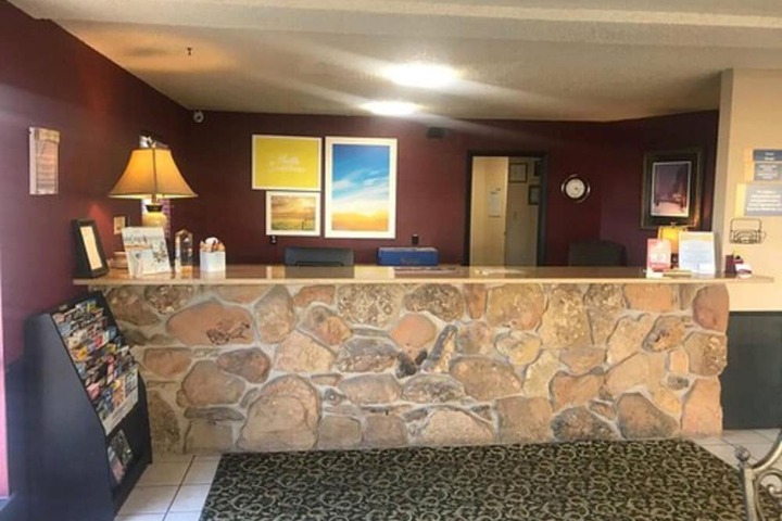 Hotel Interior 8 of 36