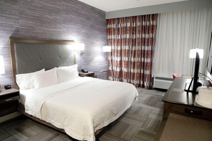 Room 16 of 26
