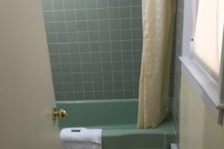 Biddeford Motel